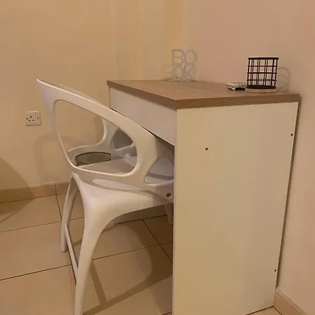 Bright Cozy Escape Apartment Paphos