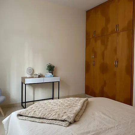 Bright Cozy Escape Apartment