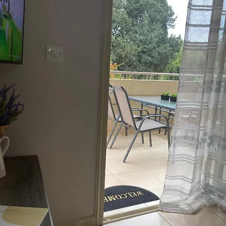 Apartment Bright Cozy Escape Paphos