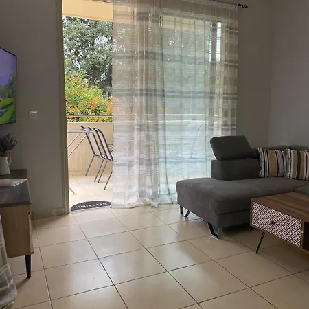 Bright Cozy Escape Apartment