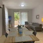 Bright Cozy Escape Apartament *