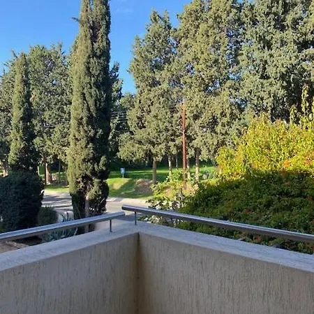 Bright Cozy Escape شقة *