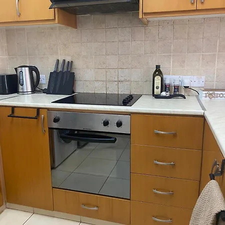Bright Cozy Escape Apartman Paphos