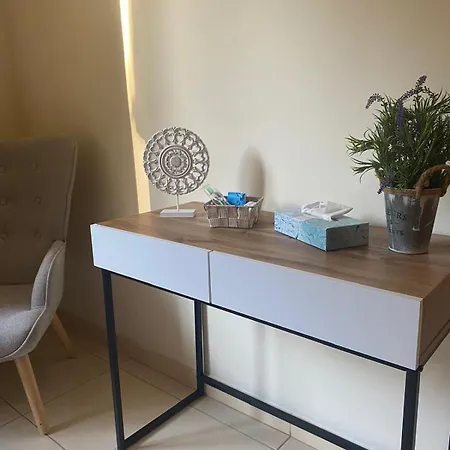 Bright Cozy Escape Apartman *